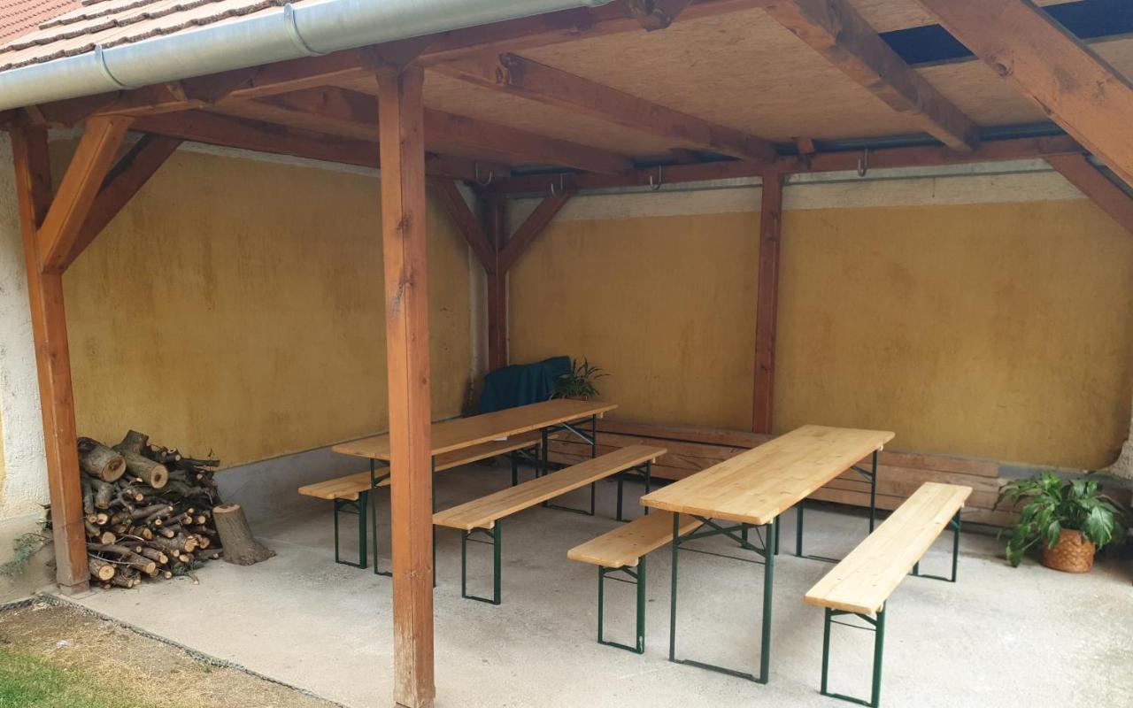 B6 Apartman Veszprém Eksteriør billede
